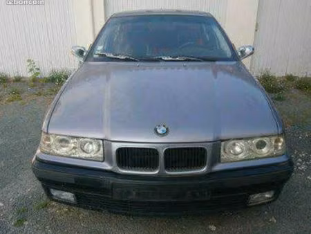 BMW Série 3 325d 2.4 143