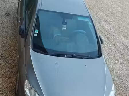 Peugeot 407 2.0 HDi 136