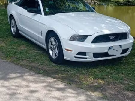 Ford Mustang V6 3.7