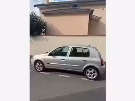 Renault Clio 1.2 75 Authentique