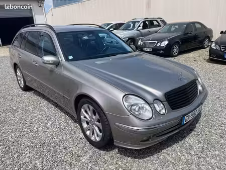 Mercedes-Benz Classe E E 200