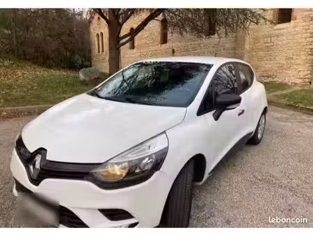Renault Clio 75