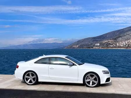 Audi A5 RS5 V8 4.2 FSI 450 quattro