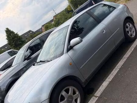 Audi A3 1.6 101 Attraction