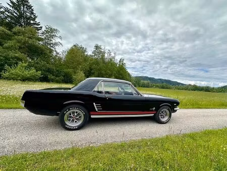Ford Mustang 