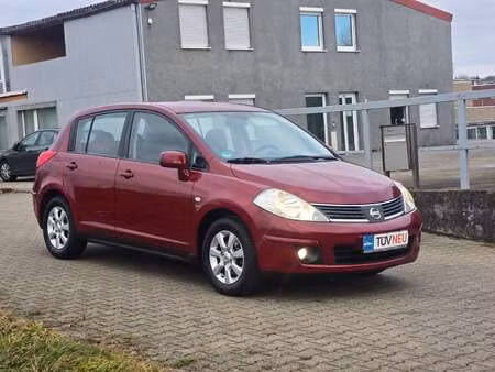 Nissan Tiida 1.6 Acenta