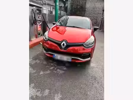 Renault Clio RS Trophy 1.6 T 220