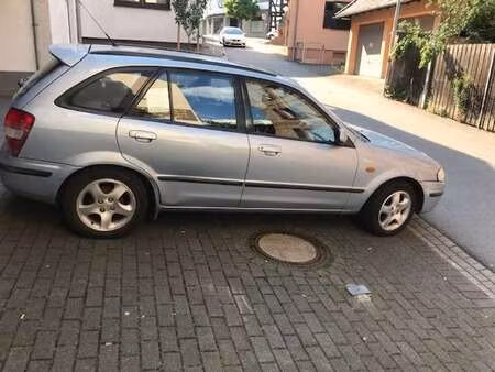 Mazda 323 1.5 88 Active