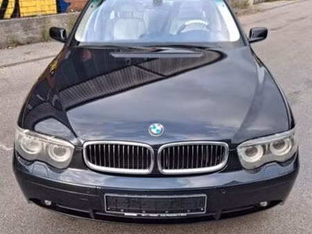 BMW Série 7 745i 4.4 333