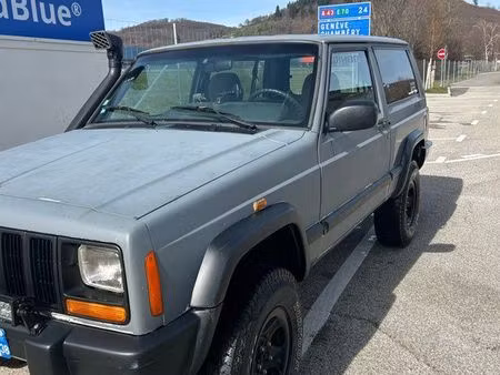 Jeep Cherokee 2.5 115