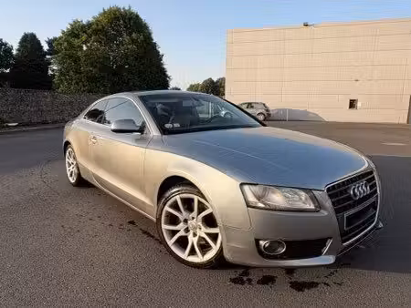Audi A5 V6 2.7 TDI 190