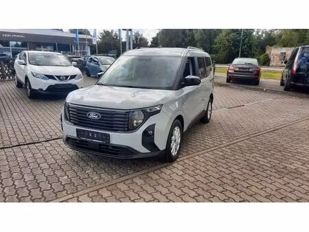Ford Tourneo Courier 1.0 126 Titanium