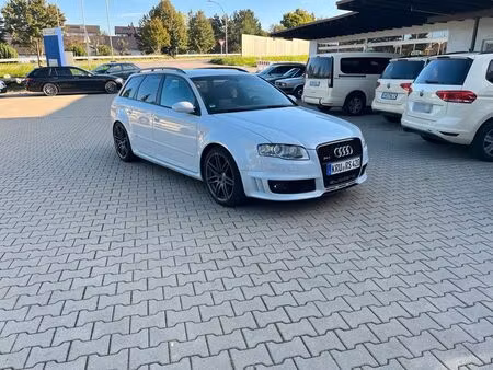 Audi A4 RS4 V8 4.2 FSI 420 quattro