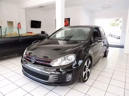 Volkswagen Golf GTI 2.0