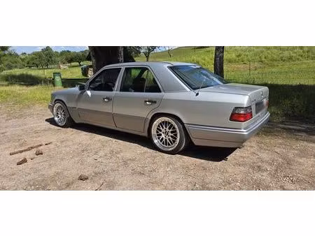 Mercedes-Benz Classe E E 280 V6 2.8 193
