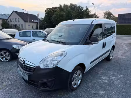Opel Combo 1.6 Selection