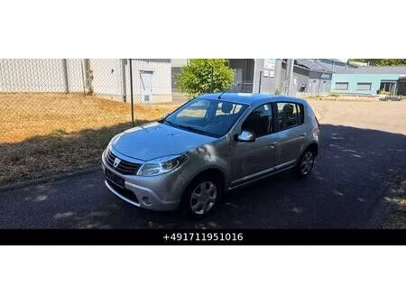 Dacia Sandero 1.4 75 Laureate