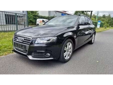 Audi A4 2.0 TDI 143 S line