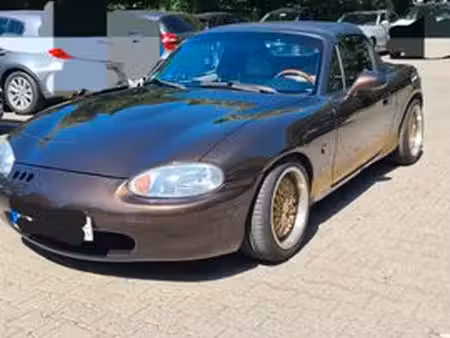 Mazda MX5 1.8 140