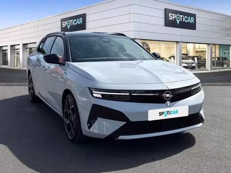 Opel Astra 2.0 145 Ultimate