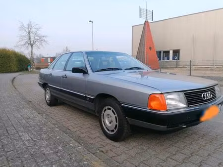 Audi 100