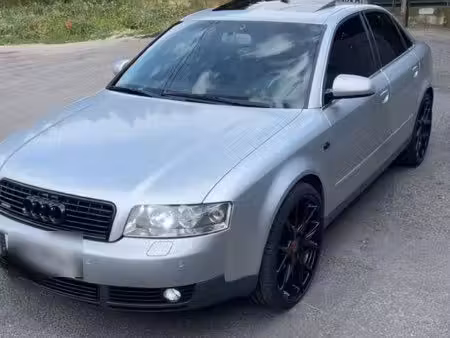 Audi A4 V6 2.5 TDI 180 quattro