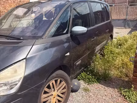 Renault Espace 2.0 T 170