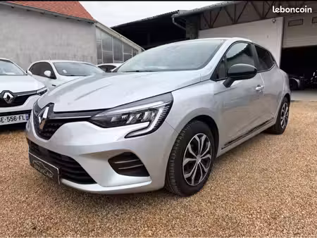 Renault Clio E-Tech 1.6 145 Evolution