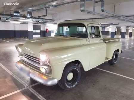 Chevrolet Apache 