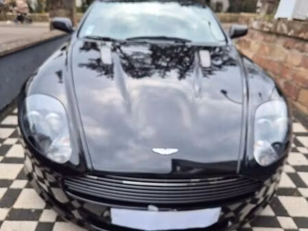Aston Martin DB9 V12 5.9 450