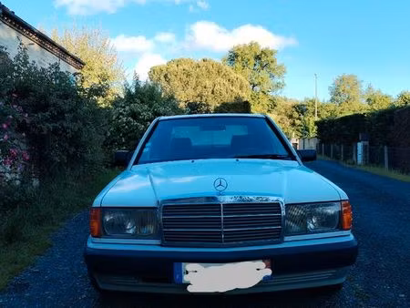 Mercedes-Benz 190 