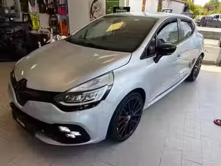 Renault Clio RS 1.6 T 200