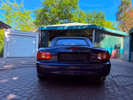 Mazda MX5 1.6 110
