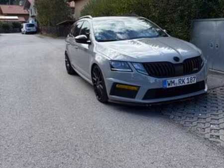 Škoda Octavia RS 2.0 TSI 245