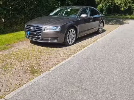 Audi A8 V6 3.0 TDI 262 quattro