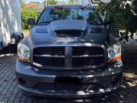 Dodge RAM SRT-10 