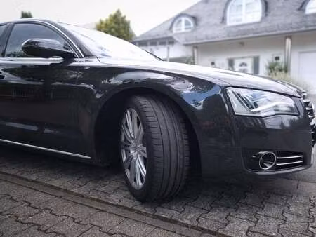 Audi A8 V8 4.2 TDI 258 quattro