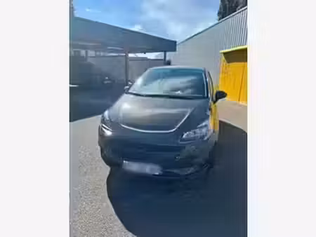 Opel Corsa 1.4 100 Play