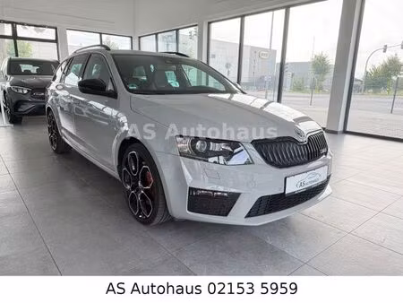 Škoda Octavia RS 2.0 TSI 230