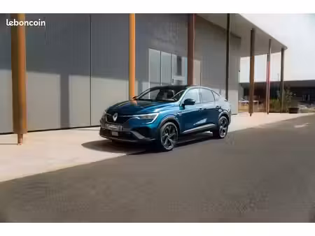 Renault Arkana E-Tech 1.6 145 RS Line
