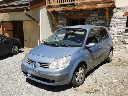 Renault Scénic 1.9 dCi 120