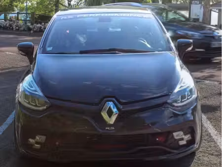 Renault Clio RS Trophy 1.6 T 220