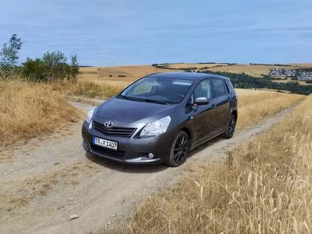 Toyota Verso 2.2 Executive