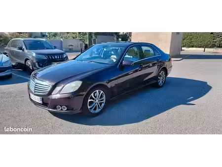 Mercedes-Benz Classe E V6 3.0 231