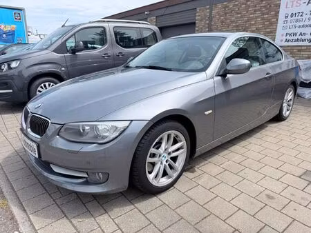 BMW Série 3 325i 3.0 218