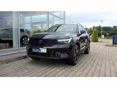 Volvo XC40 B3 2.0 163 Black Edition