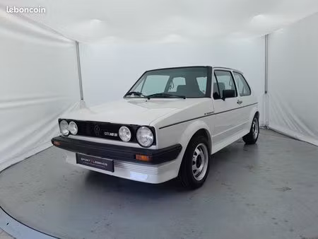 Volkswagen Golf GTI 16S