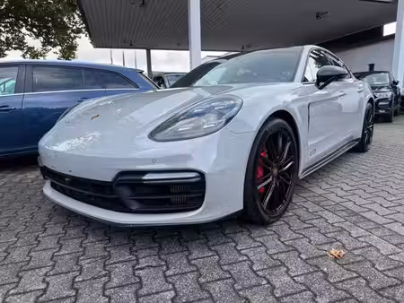 Porsche Panamera GTS V8 4.0 460 4x4