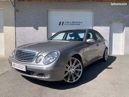 Mercedes-Benz Classe E E 320 204 Elegance