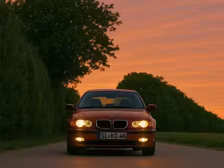 BMW Série 3 318i 1.9 118